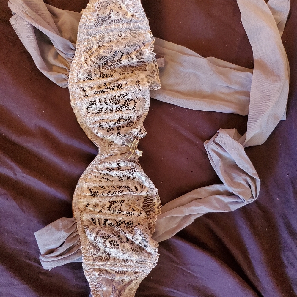 NWOT lace lavender bra